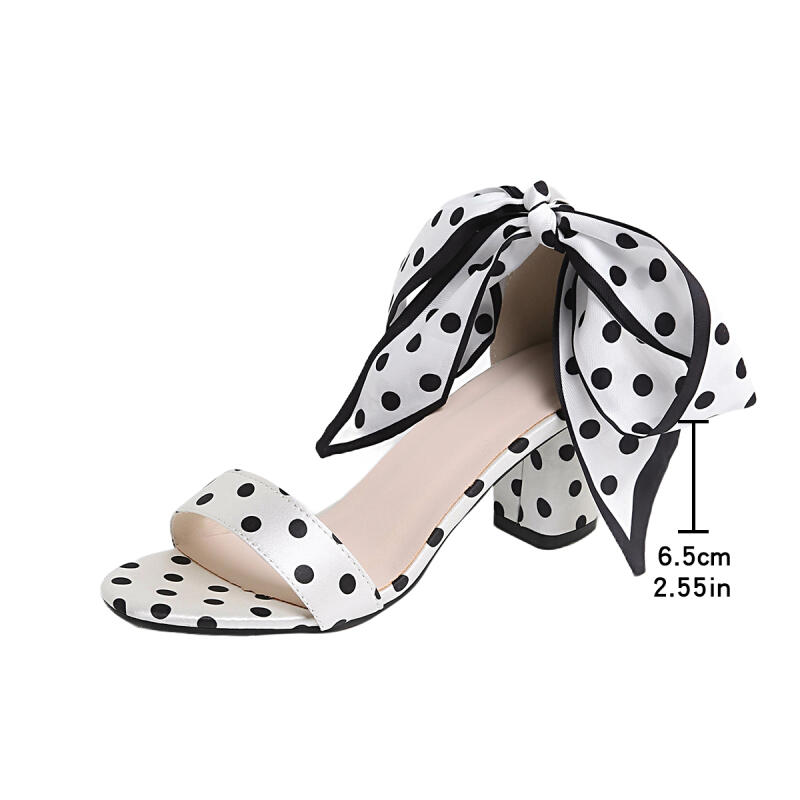 Vintage Schwarz-Weiß Gepunktet – Women'S Shoes In The 90S Bewertung und Preis